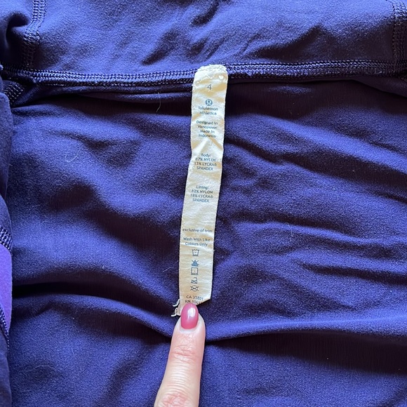 LULULEMON In Stride Jacket in Dense & Power purples. Size 4. GUC - Picture 15 of 16